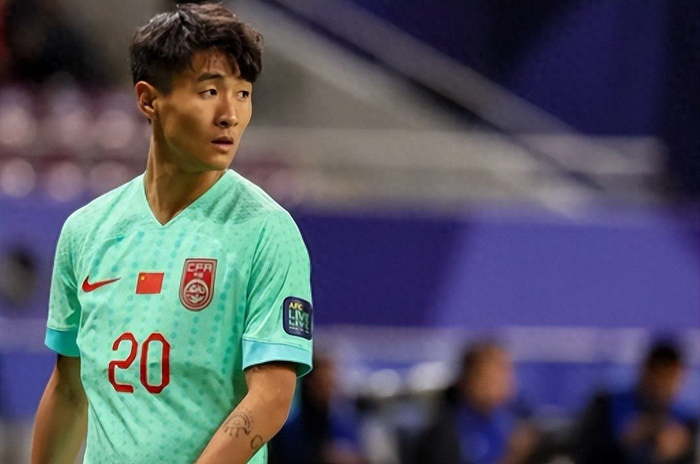 韦世豪成蓉城核心留洋引热议 本土前锋留洋风波